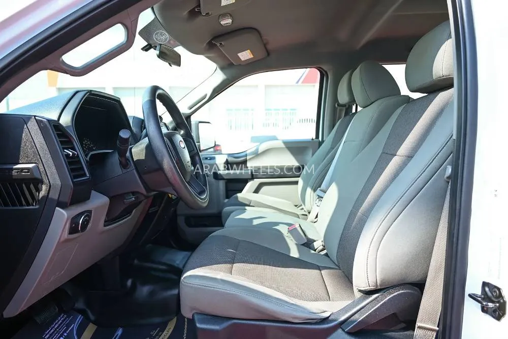 Ford F 150 2016 for Sale in Sharjah Image-10