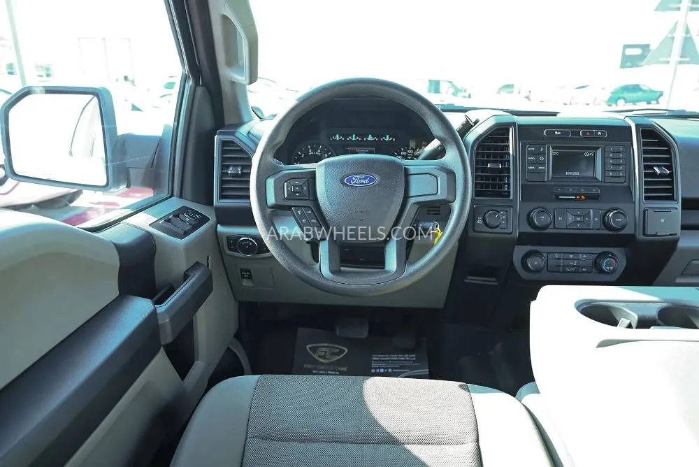 Ford F 150 2020 for Sale in Sharjah Image-7