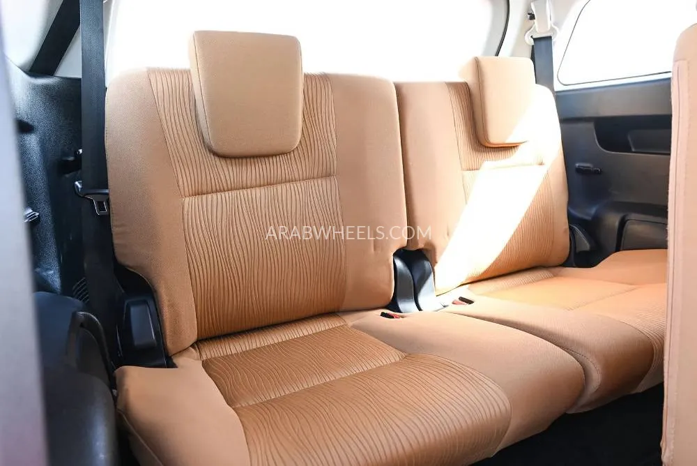 Toyota Fortuner 2017 for Sale in Sharjah Image-15