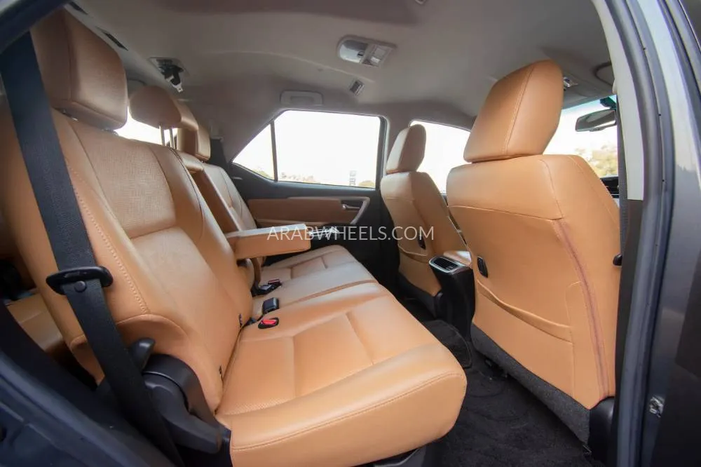 Toyota Fortuner 2022 for Sale in Sharjah Image-13