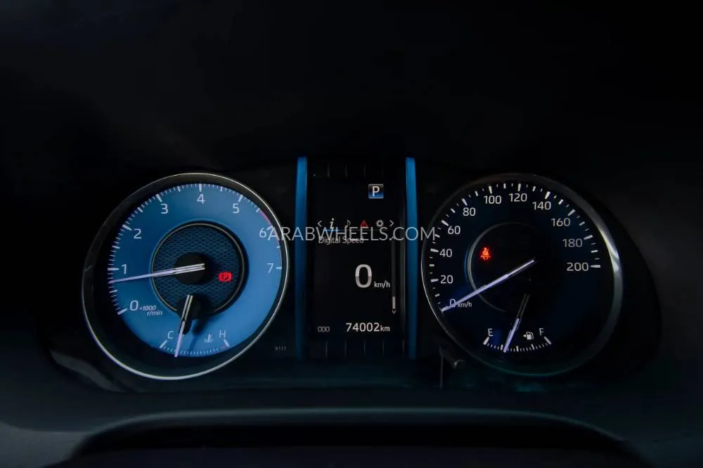 Toyota Fortuner 2022 for Sale in Sharjah Image-16