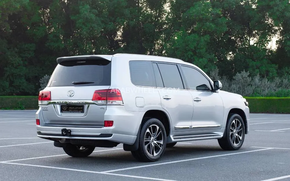 Toyota Land Cruiser 2021 for Sale in Sharjah Image-5