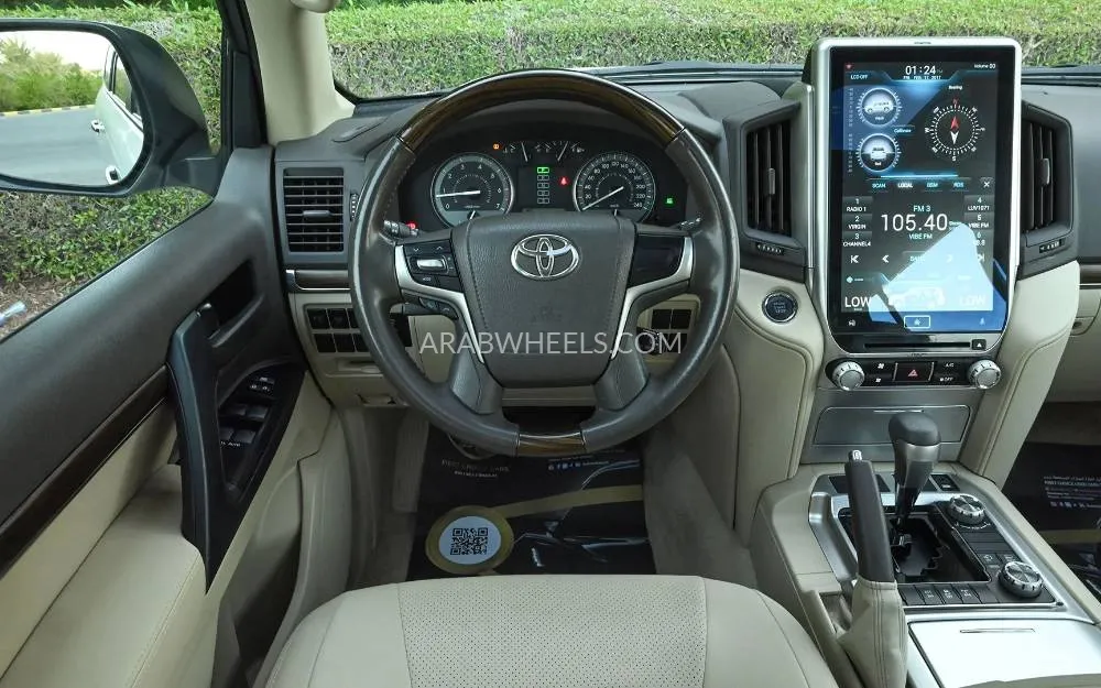 Toyota Land Cruiser 2021 for Sale in Sharjah Image-10