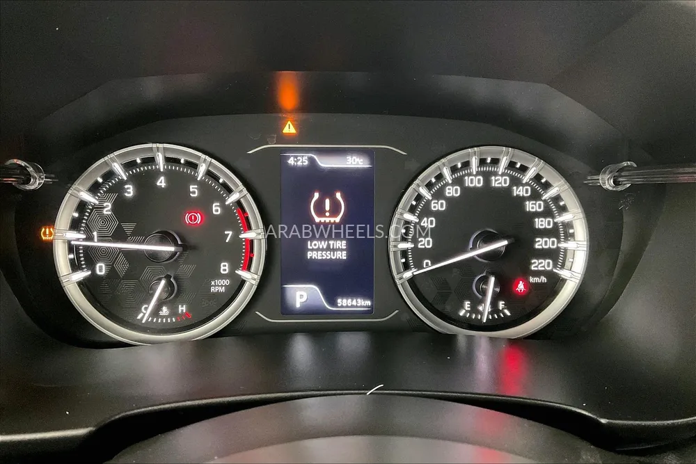 Suzuki Grand Vitara 2024 for Sale in Dubai Image-11