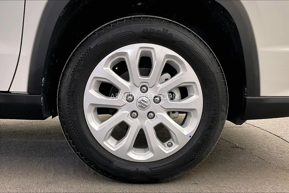 Suzuki Grand Vitara 2024 for Sale in Dubai Image-10