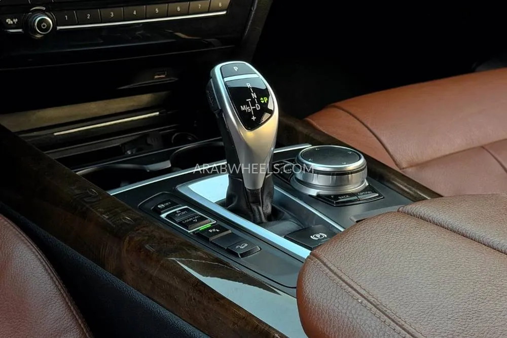 BMW X5 2017 for Sale in Dubai Image-11