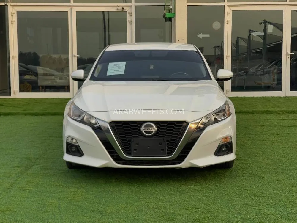 Nissan Altima 2020 for Sale in Sharjah Image-2
