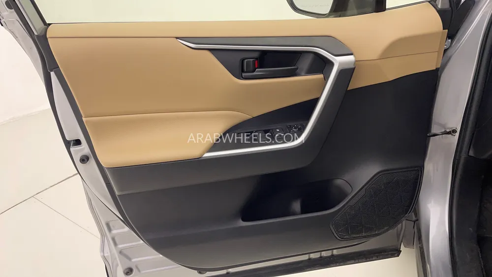 Toyota Rav4 2021 for Sale in Dubai Image-19