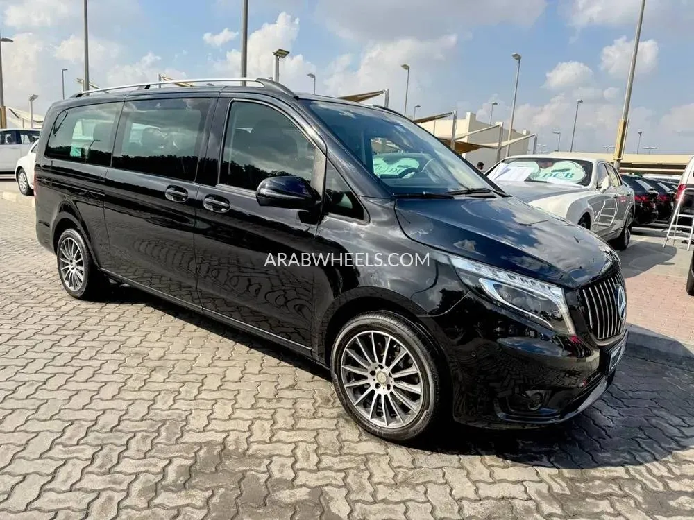 Mercedes Benz V Class 2023 for Sale in Sharjah Image-3