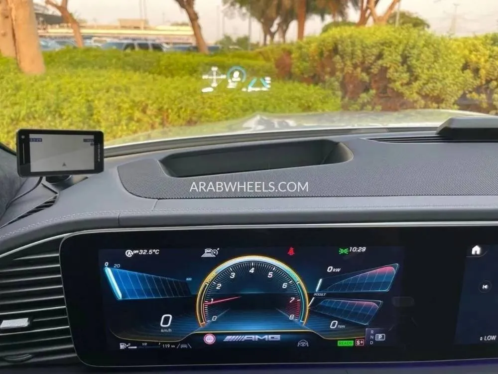 مرسيدس بنز GLS 2021 for Sale in دبي Image-17