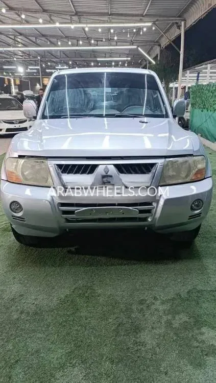 Mitsubishi Pajero 2005 for Sale in Ajman Image-1