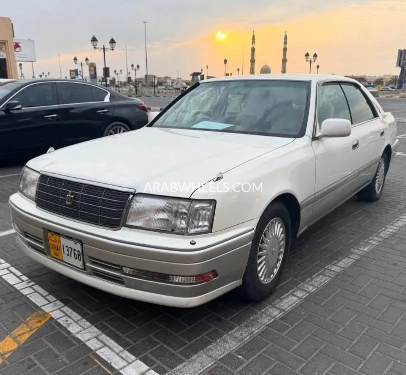 تويوتا كراون 1995 for Sale in الشارقة Image-2