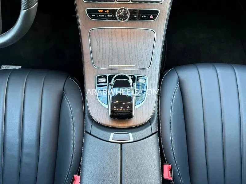 Mercedes Benz E Class 2018 for Sale in Dubai Image-14
