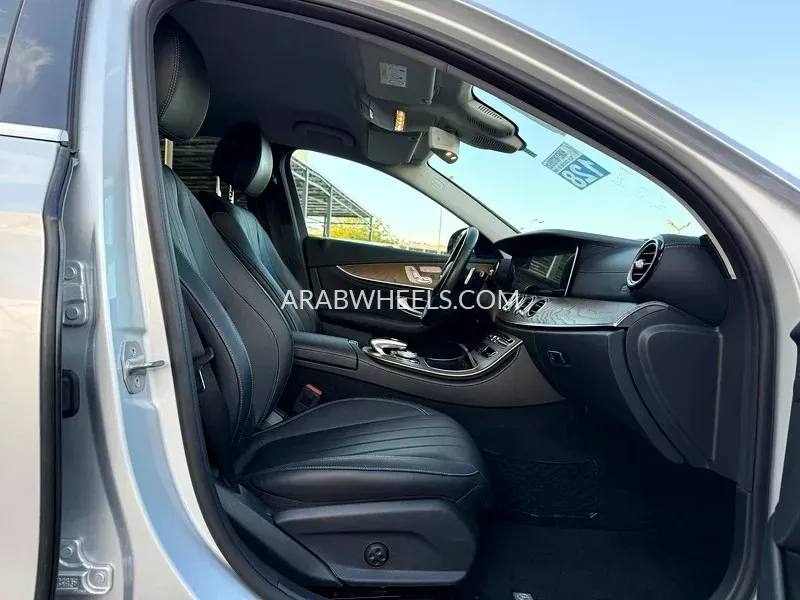 Mercedes Benz E Class 2018 for Sale in Dubai Image-18