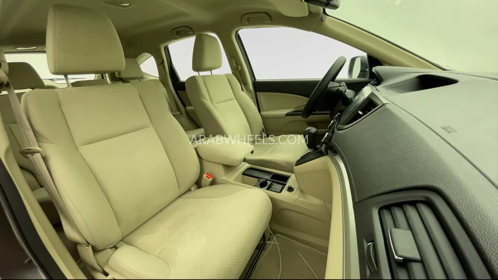 Honda CR-V 2016 for Sale in Dubai Image-24
