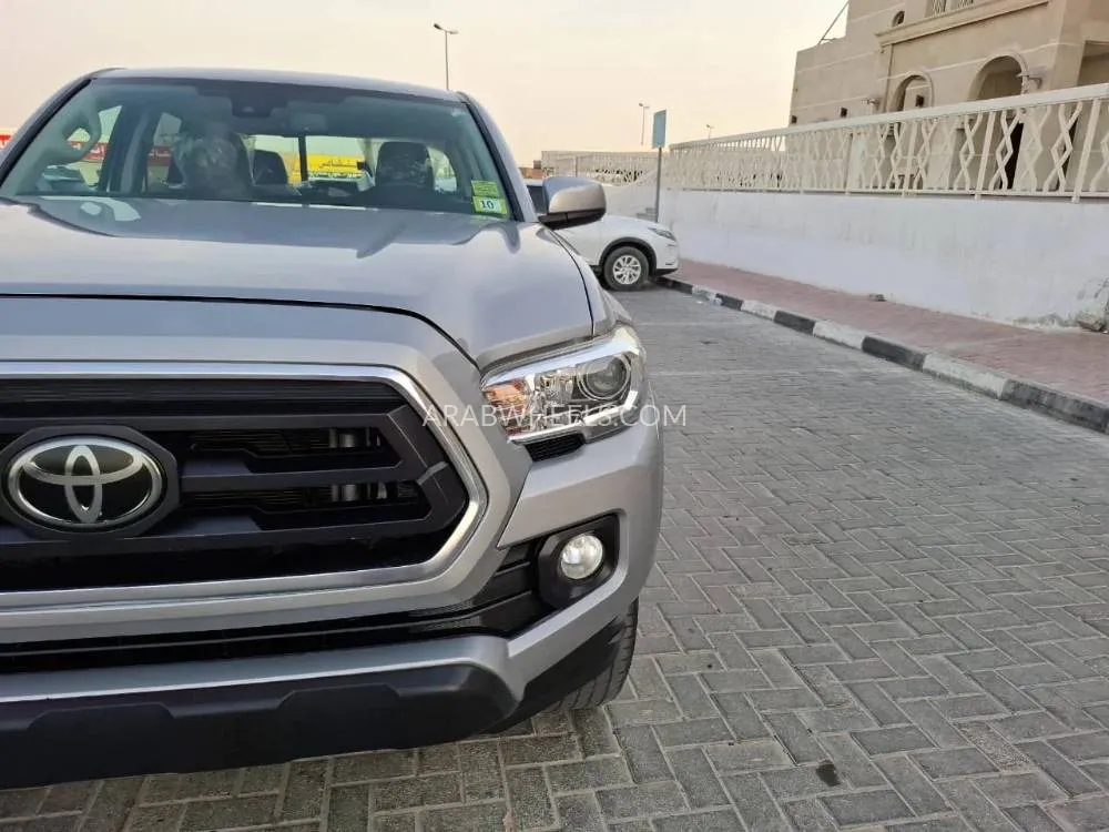 Toyota Tacoma 2021 for Sale in Ajman Image-5