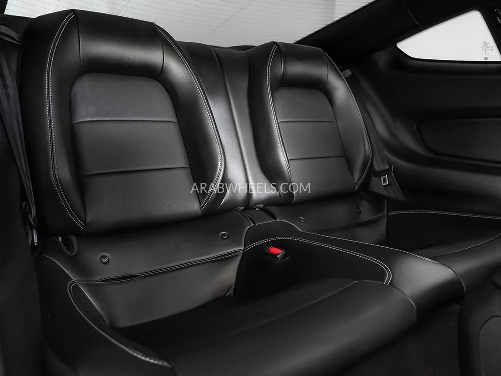 Ford Mustang 2021 for Sale in Dubai Image-12