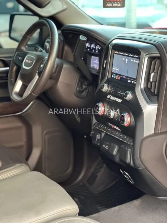 GMC Sierra 2021 for Sale in Ajman Image-7