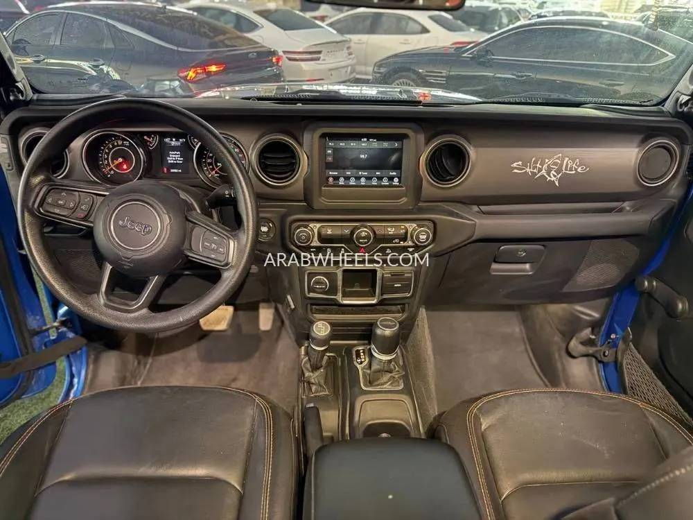 جيب غلادياتور 2023 for Sale in عجمان Image-4