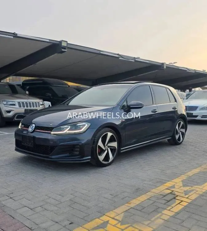 Volkswagen Golf GTI 2018 for Sale in Sharjah Image-2