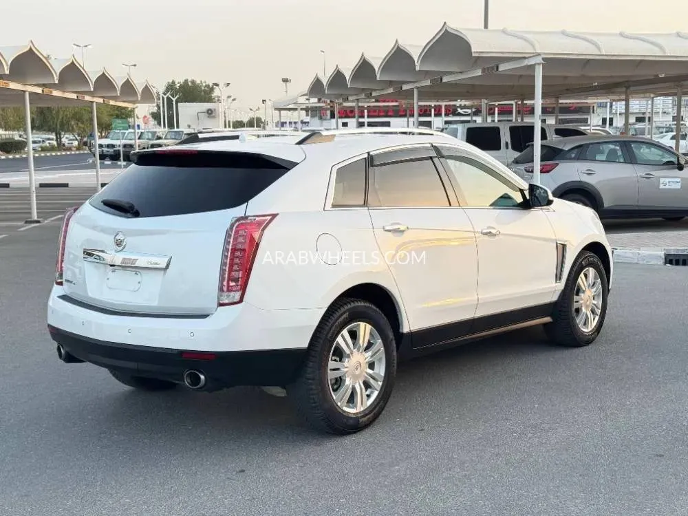 Cadillac SRX 2013 for Sale in Dubai Image-4