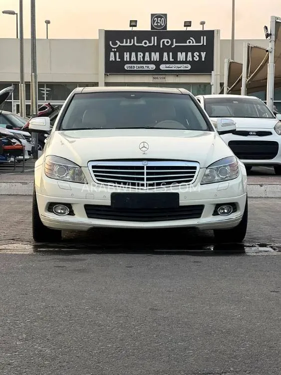 Mercedes Benz C Class 2008 for Sale in Sharjah Image-2