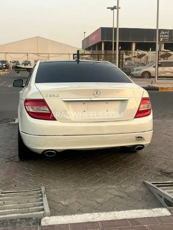 Mercedes Benz C Class 2008 for Sale in Sharjah Image-4