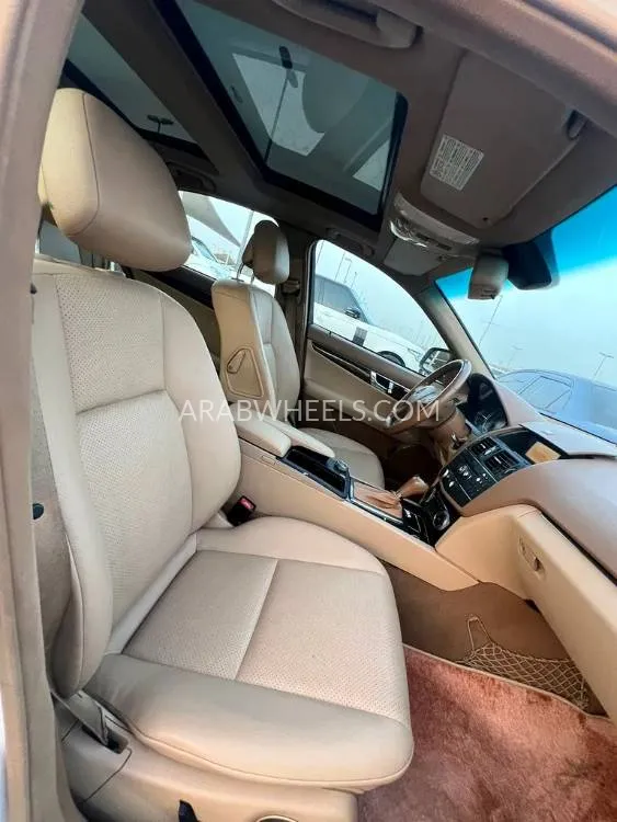 Mercedes Benz C Class 2008 for Sale in Sharjah Image-5