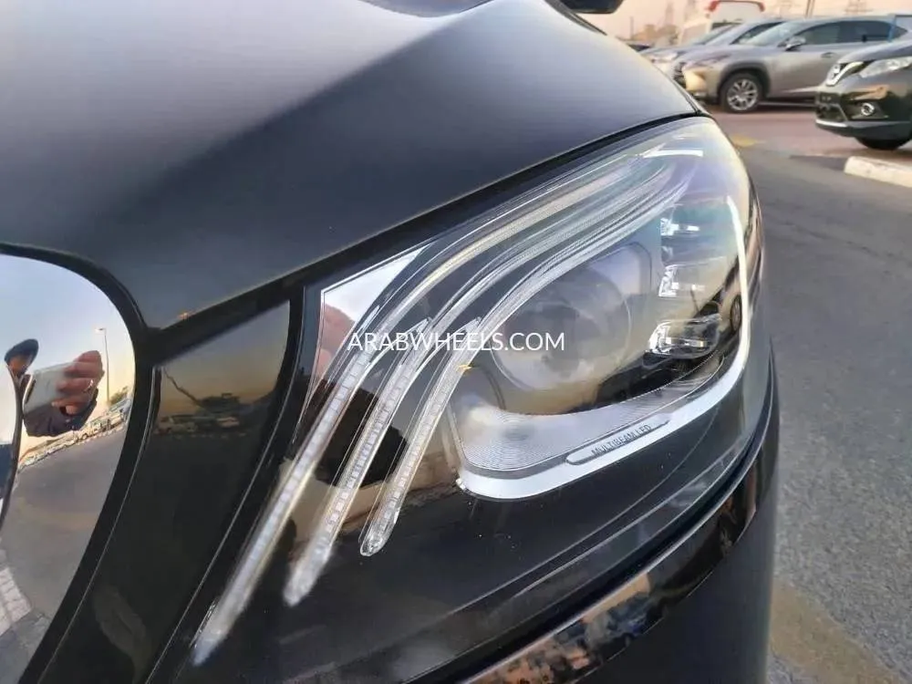 Mercedes Benz S Class 2018 for Sale in Dubai Image-15