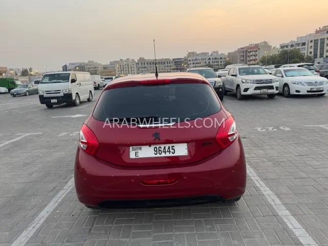 بيجو 208 2013 for Sale in دبي Image-6