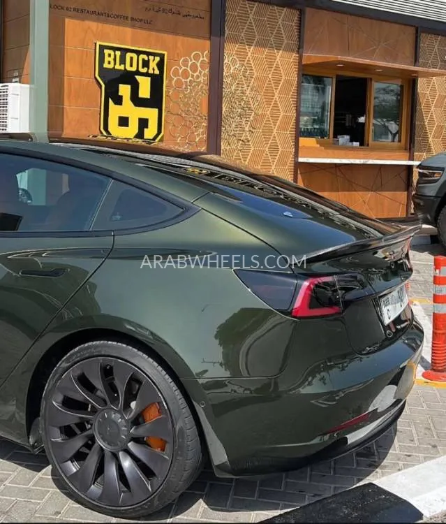 Tesla Model 3 2021 for Sale in Sharjah Image-7