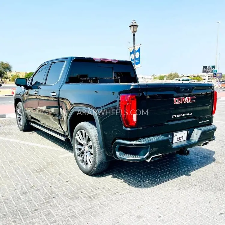 GMC Sierra 2019 for Sale in Fujairah Image-4