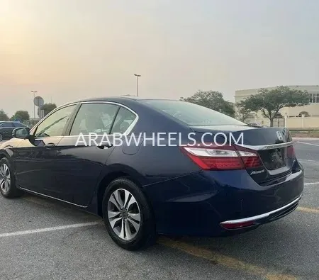 Honda Accord 2017 for Sale in Dubai Image-15
