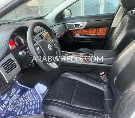 Jaguar XF 2010 for Sale in Dubai Image-7