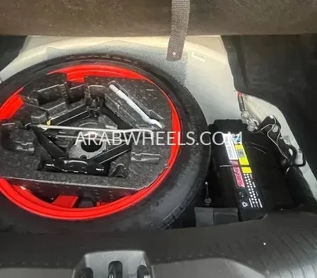 Jaguar XF 2010 for Sale in Dubai Image-18