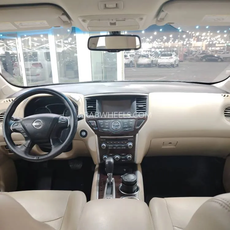 نيسان باثفايندر 2017 for Sale in الشارقة Image-6