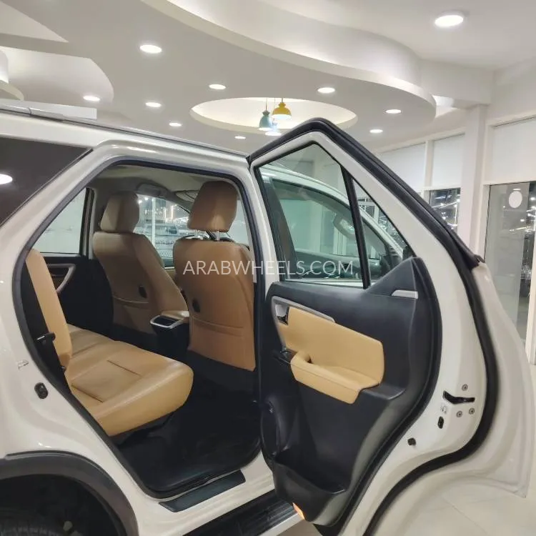 Toyota Fortuner 2020 for Sale in Sharjah Image-6