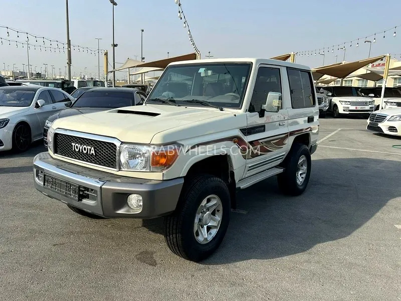 Toyota Land Cruiser 2016 for Sale in Fujairah Image-2