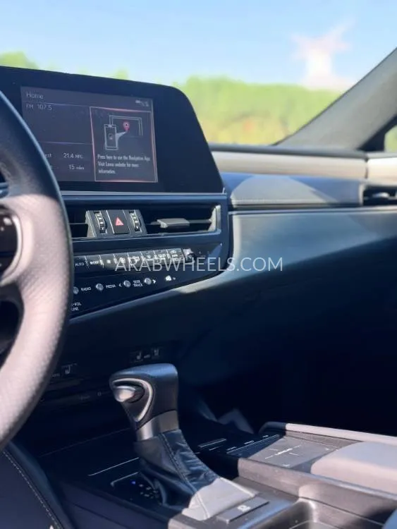 Lexus ES 2022 for Sale in Ras Al Khaimah Image-6