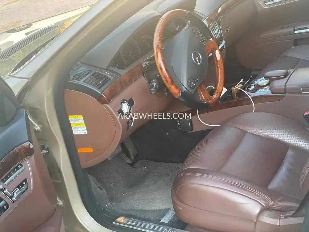 Mercedes Benz S Class 2010 for Sale in Al Ain Image-6