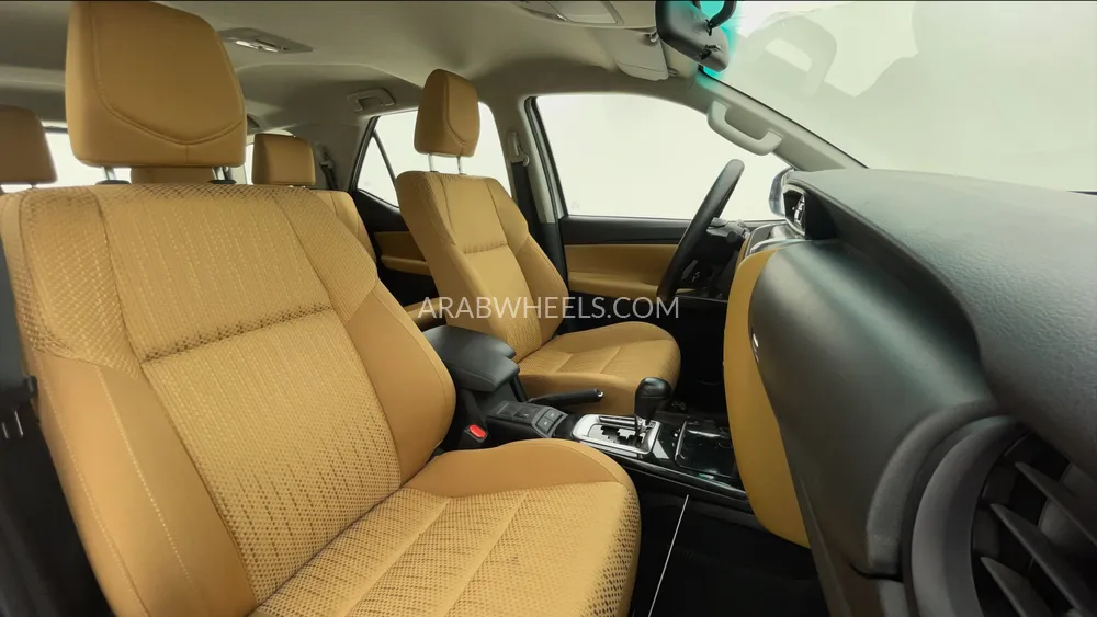 Toyota Fortuner 2024 for Sale in Dubai Image-24