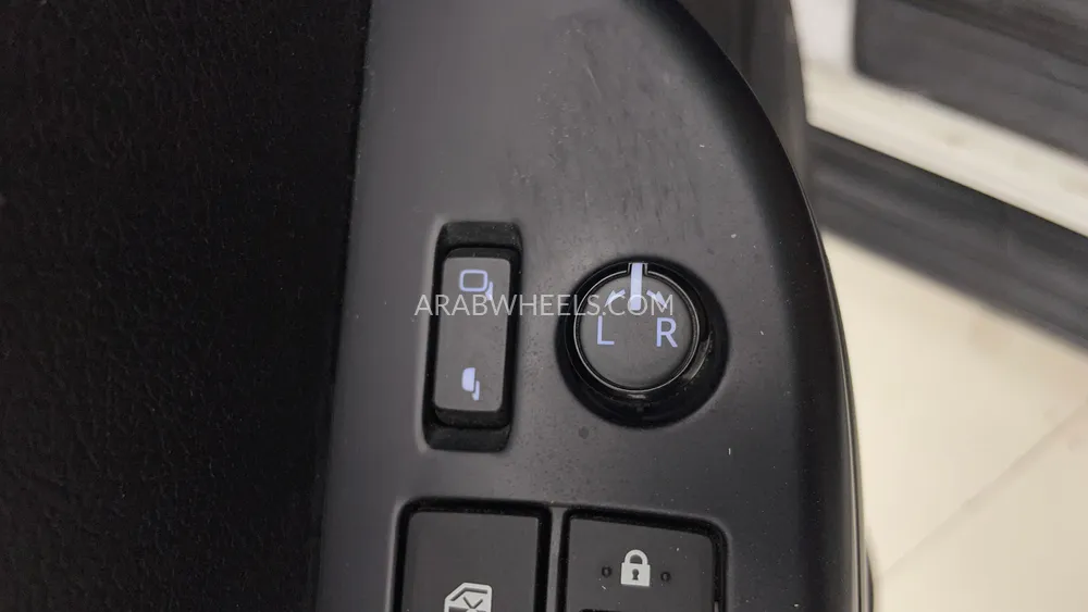 Toyota Fortuner 2024 for Sale in Dubai Image-39