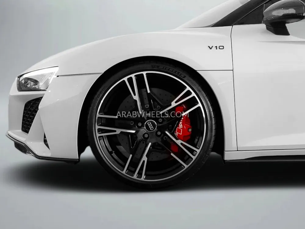 أودي  سبايدر R8 2020 for Sale in دبي Image-6