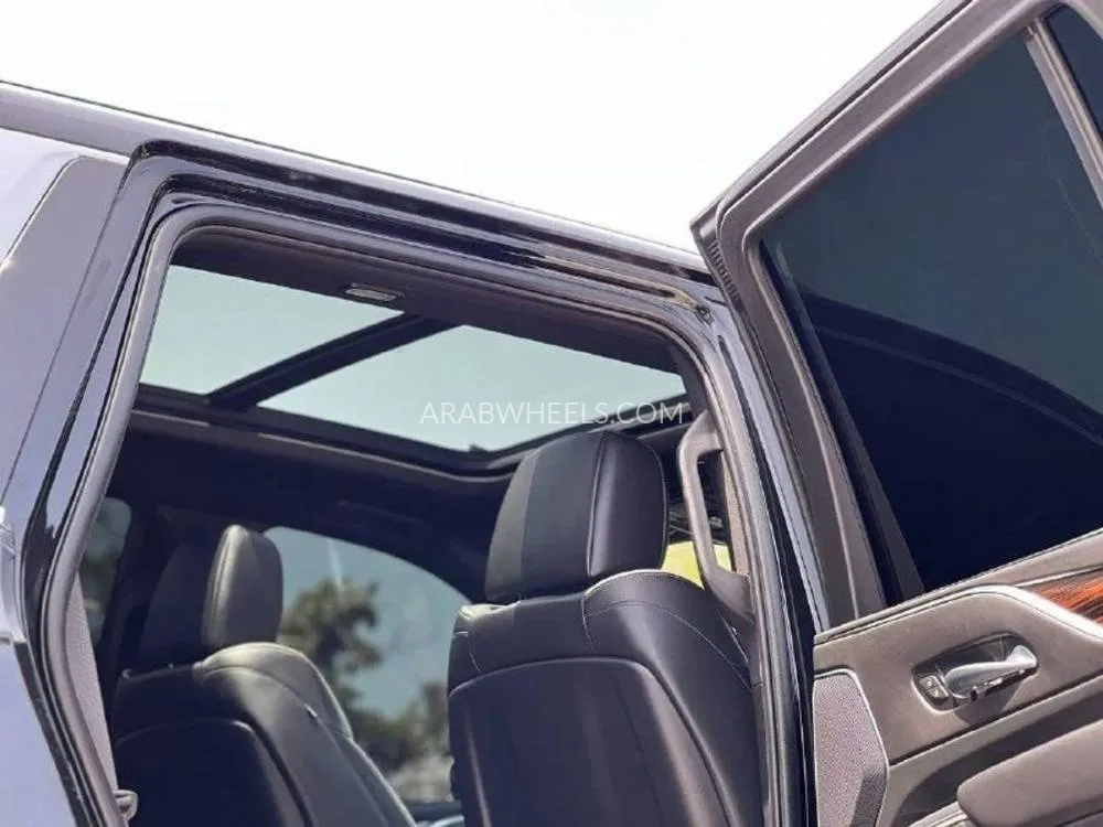 Cadillac Escalade 2022 for Sale in Dubai Image-21