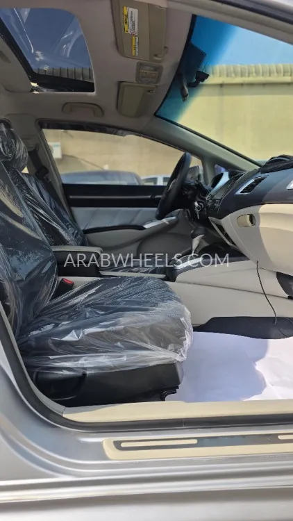 Honda Civic 2006 for Sale in Sharjah Image-15