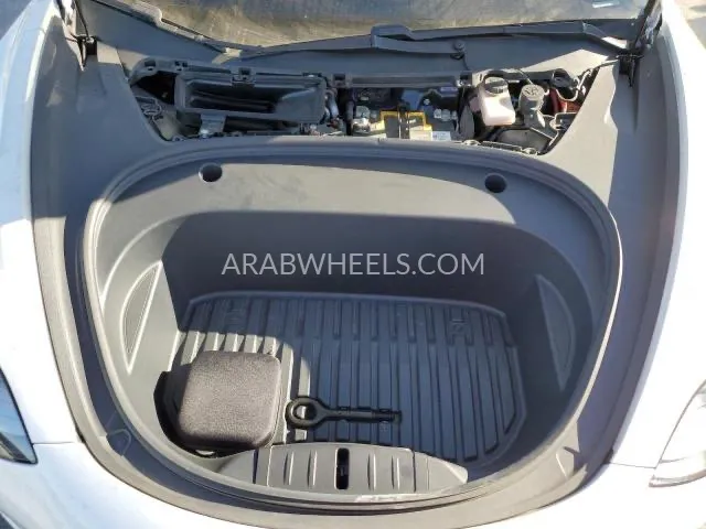 تسلا موديل 3 2021 for Sale in الشارقة Image-10
