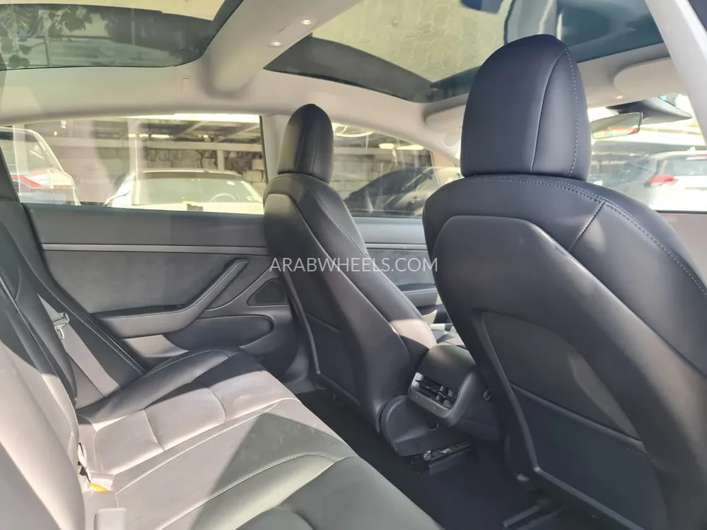 تسلا موديل 3 2021 for Sale in الشارقة Image-9