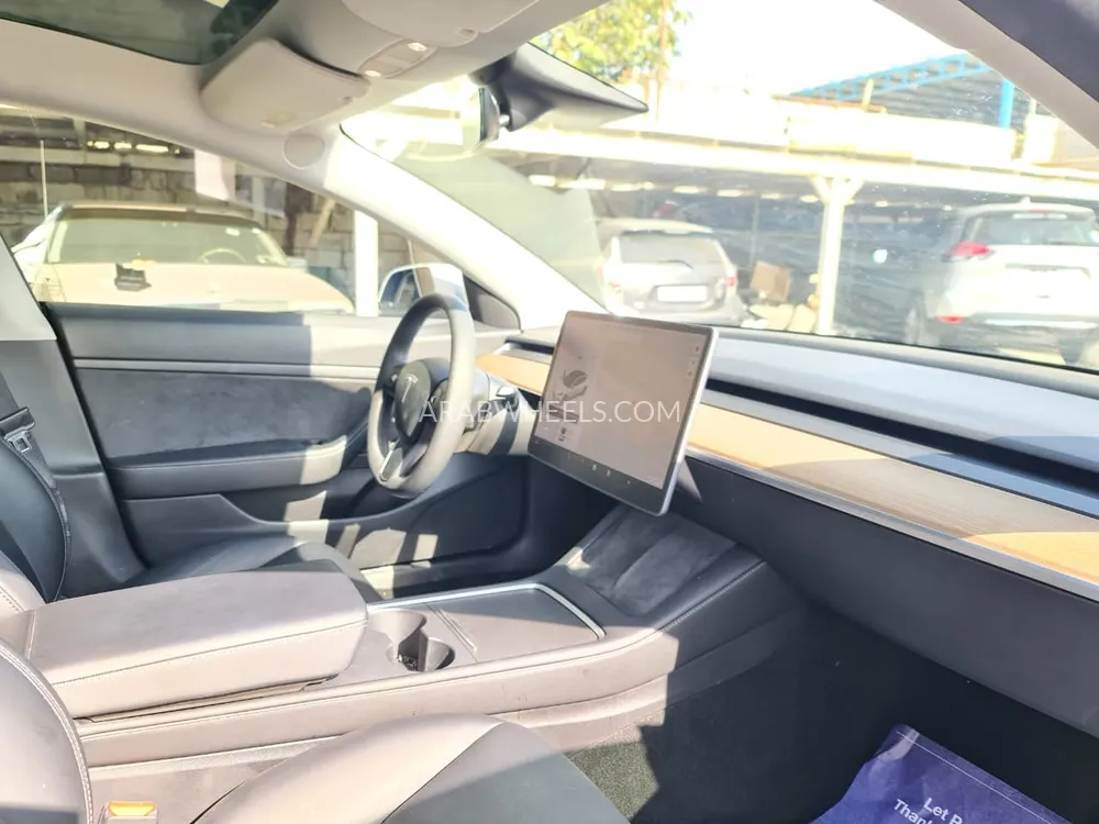 تسلا موديل 3 2021 for Sale in الشارقة Image-8