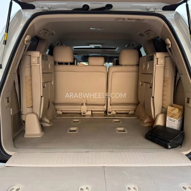 Toyota Land Cruiser 2015 for Sale in Sharjah Image-6