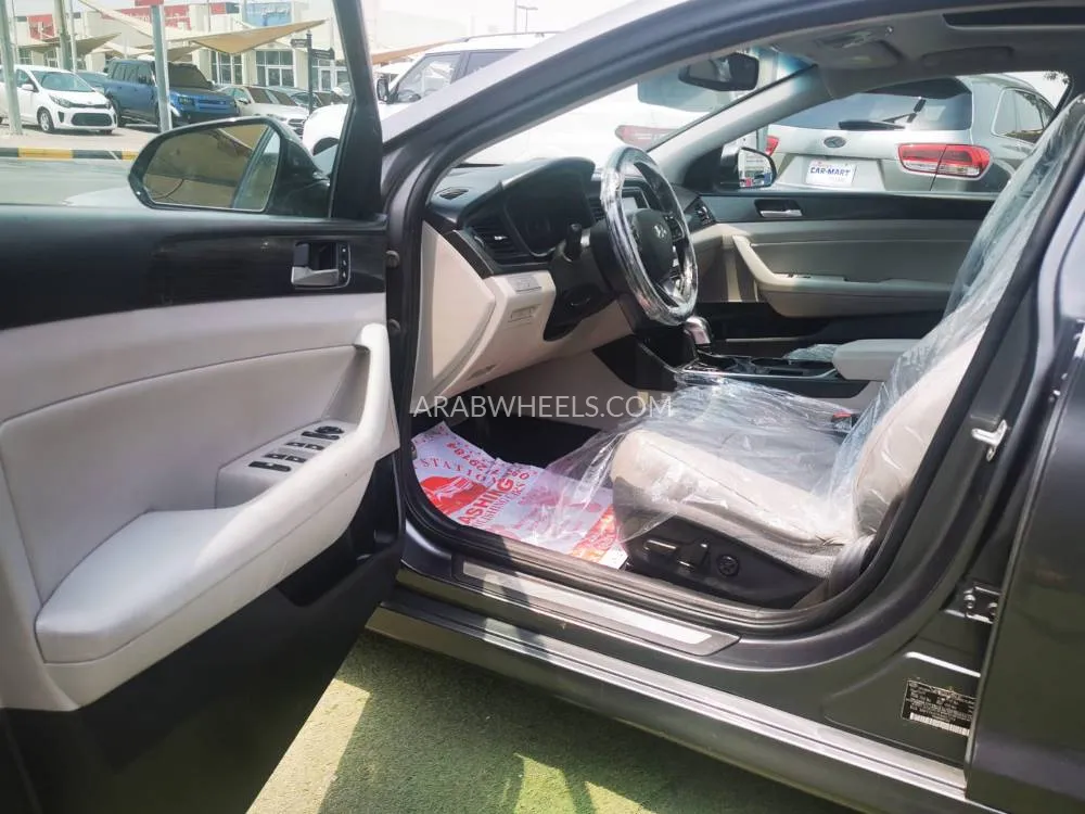 هيونداي سوناتا 2018 for Sale in دبي Image-23